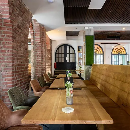 Отель Wirtshaus & Landsknecht