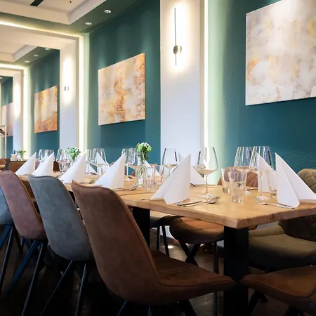 Wirtshaus & Landsknecht Отель 3*