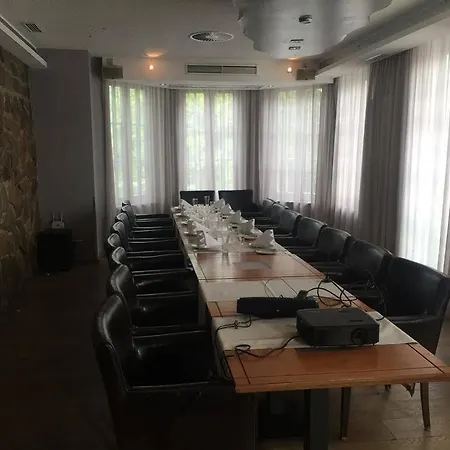 Wirtshaus & Landsknecht Hotell 3*