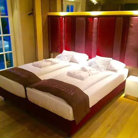 Wirtshaus & Landsknecht Hotel 3*