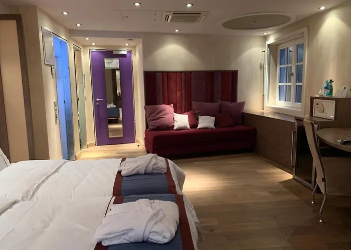 Wirtshaus & Landsknecht Hotell 3*