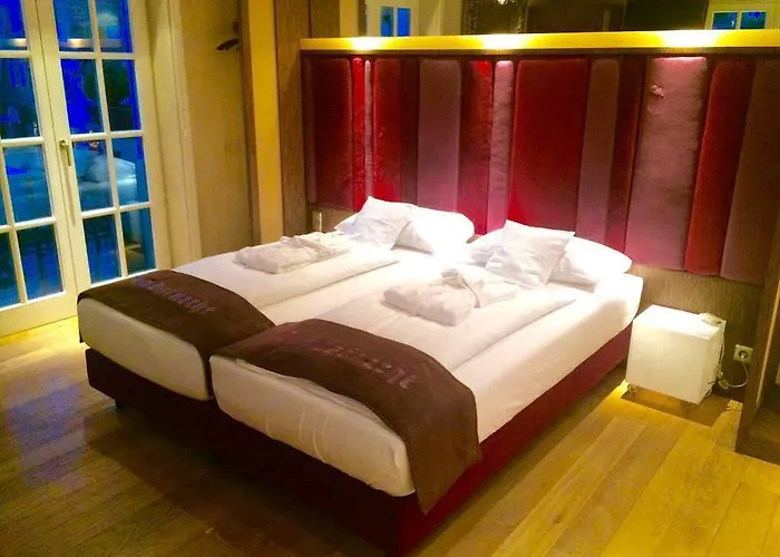 Wirtshaus & Landsknecht Hotel 3*